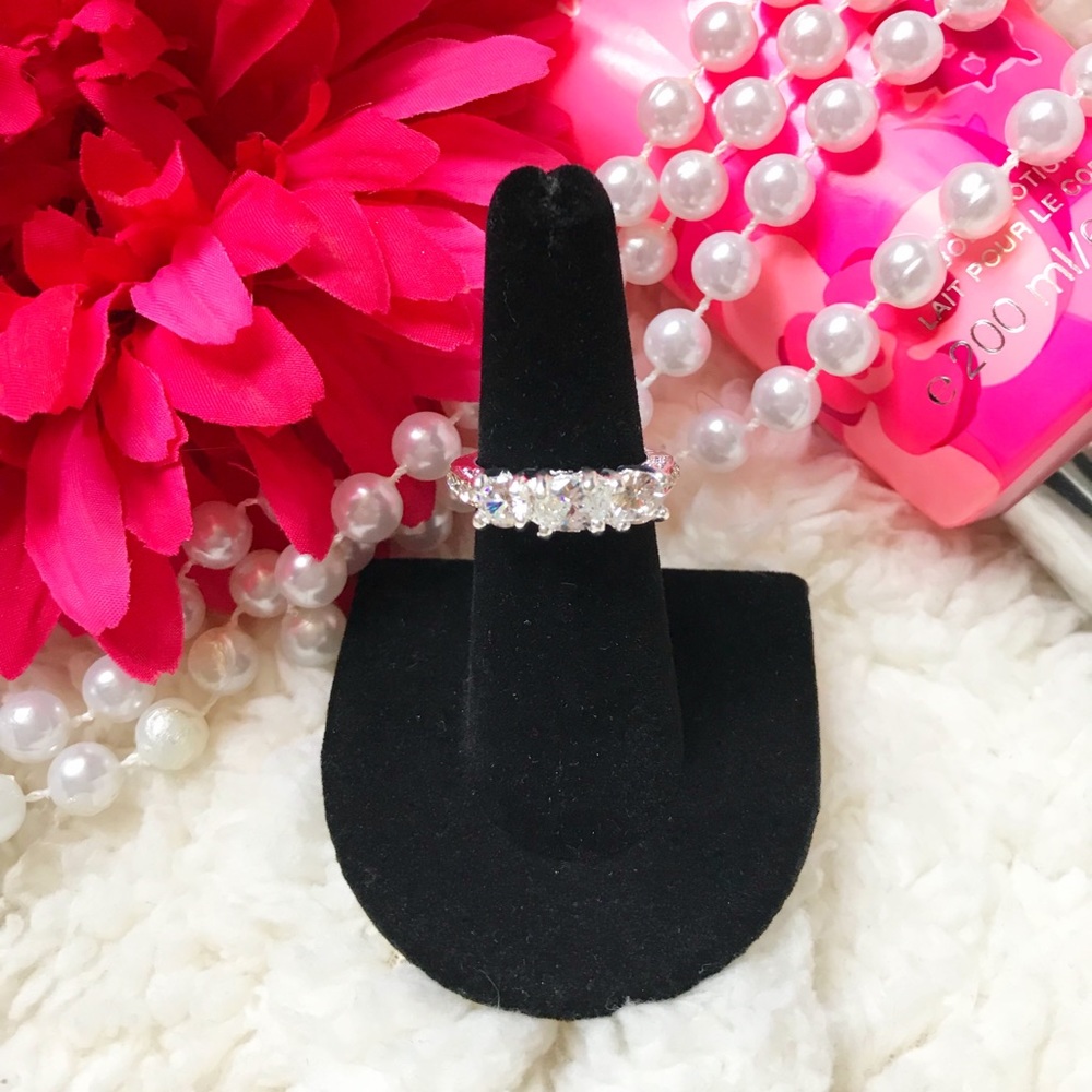 10K WGF Sapphire Cocktail Engagement Ring